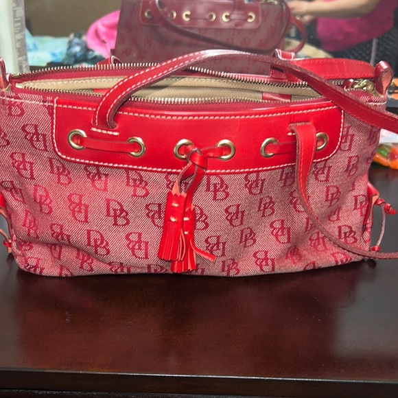 Dooney & Bourke Handbags - VINTAGE! Womens Dooney & Bourke Bag